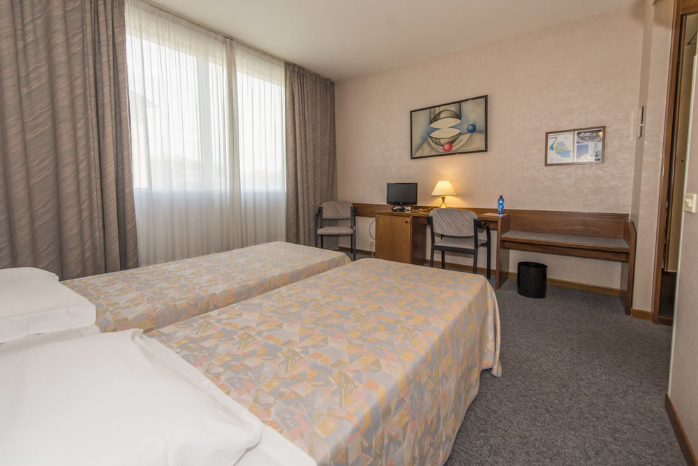 Hotel Krystal Bussolengo Extérieur photo