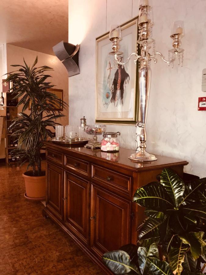 Hotel Krystal Bussolengo Extérieur photo